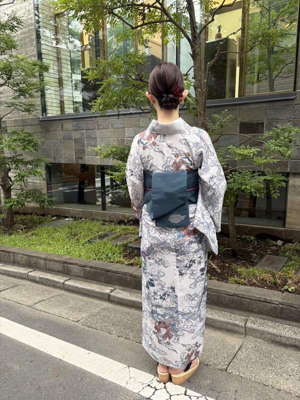持ち込み浴衣姿の後ろ姿